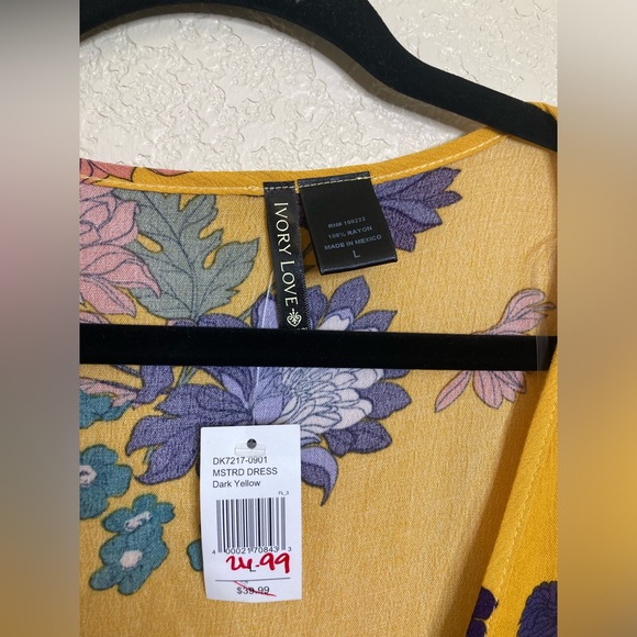 NWT Ivory Love Maxi Dress Short Sleeve Tie Waist Button Front V Neck Floral - Picture 4 of 13